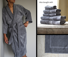 Load image into Gallery viewer, Luxury Bathrobe 600GSM