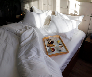 CLASSIC | 6-Piece Set (Duvet Cover, Fitted Sheet, 4 Pillowcases) 500TC